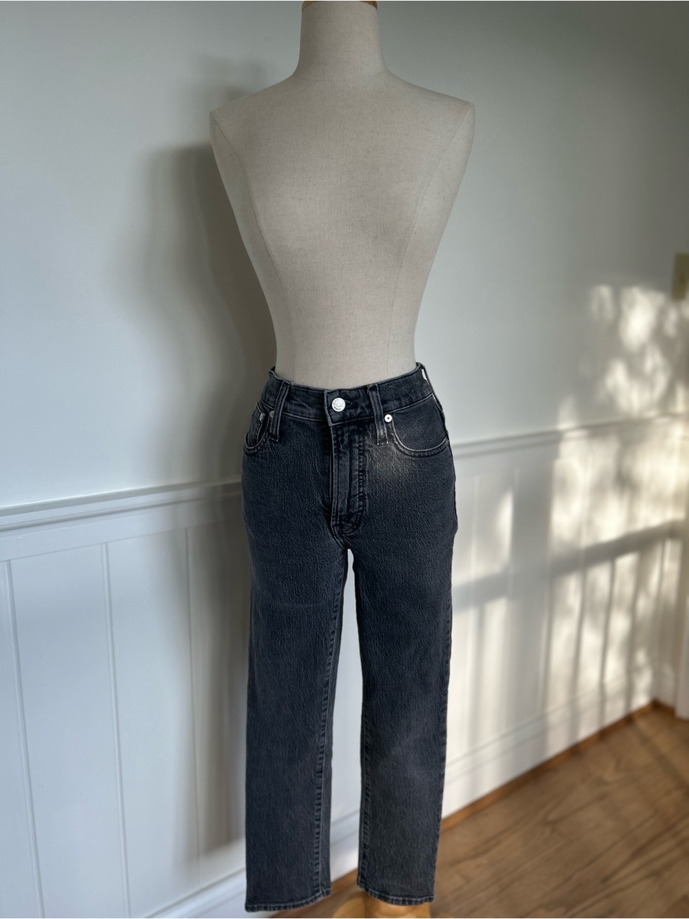 The Perfect Vintage Jean in Washed Black by Madewell
